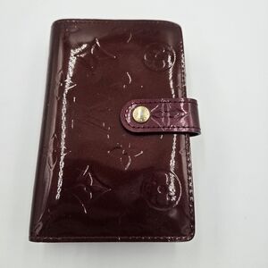 Louis Vuitton Vernis Burgundy Kisslock Wallet